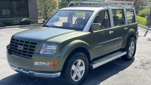 Ford’s 2001 Explorer Sportsman Concept Looks For a New Home